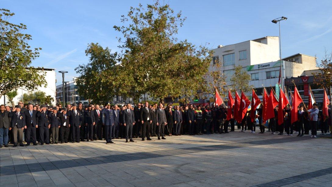 10 Kasım Atatürk'ü Anma Günü Çelenk Sunumu