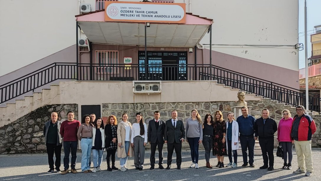 Menderes Özdere Tahir Çamur Turizm Mesleki ve Teknik Anadolu Lisesi'nde Büyük Başarı Hikayesi